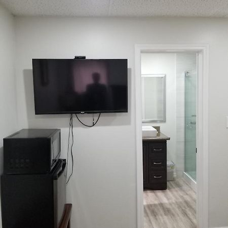 Xs Dealz Otel Toronto Dış mekan fotoğraf
